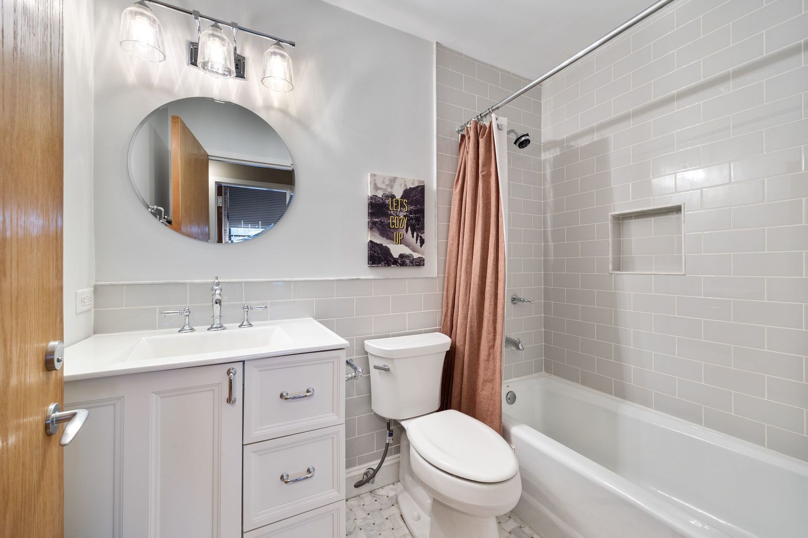 2222 N Racine Avenue Unit: 12