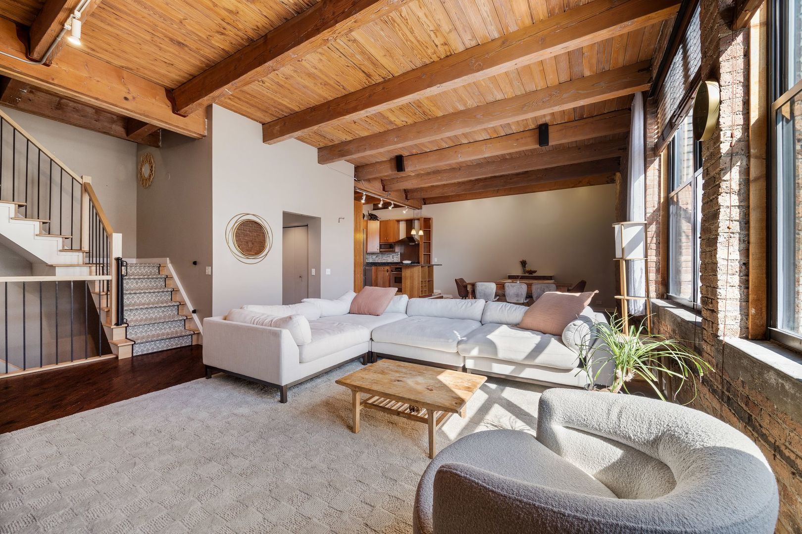 2222 N Racine Avenue Unit: 12