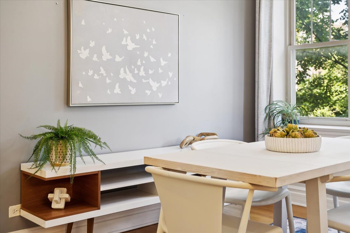 2139 N Kedzie Boulevard Unit: 2