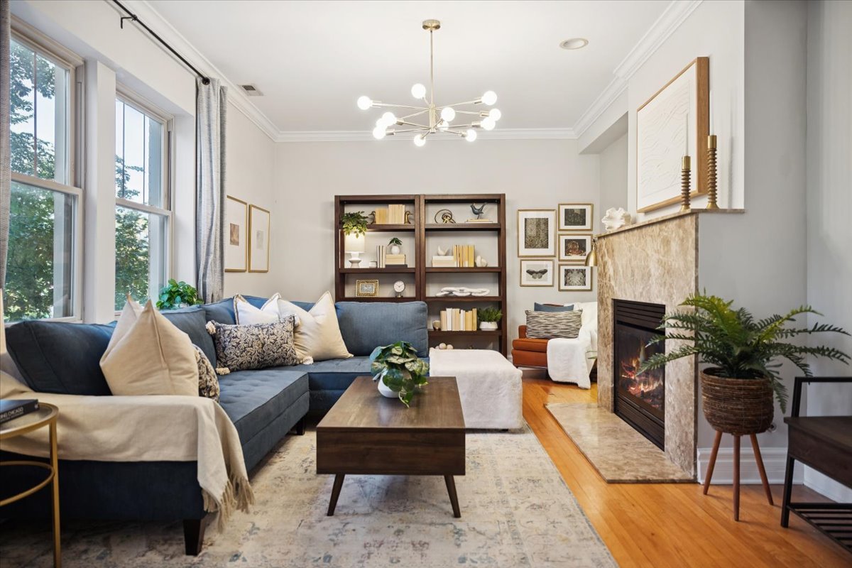 2139 N Kedzie Boulevard Unit: 2