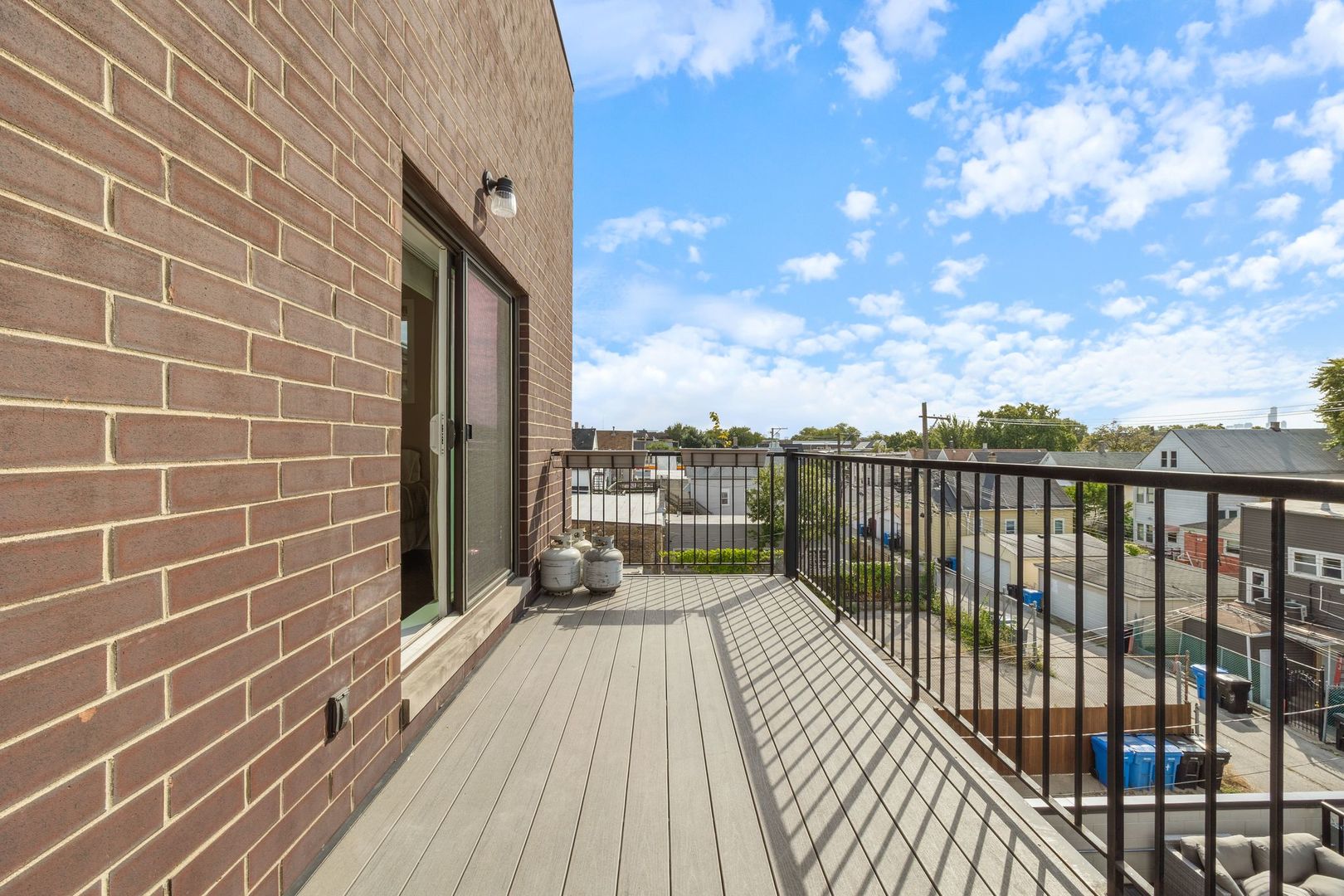 3035 W Belmont Avenue Unit: 3E