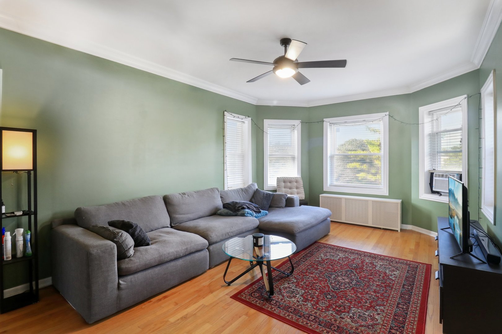 3558 W Belle Plaine Avenue Unit: 3