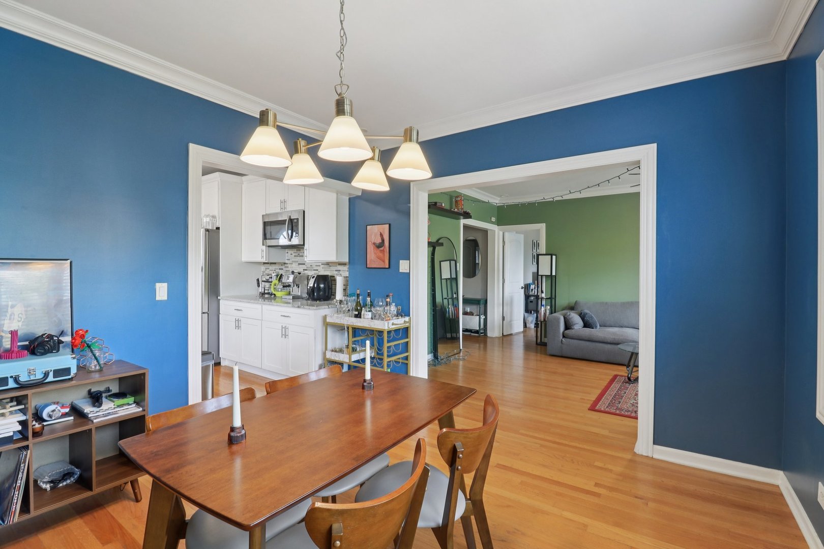 3558 W Belle Plaine Avenue Unit: 3