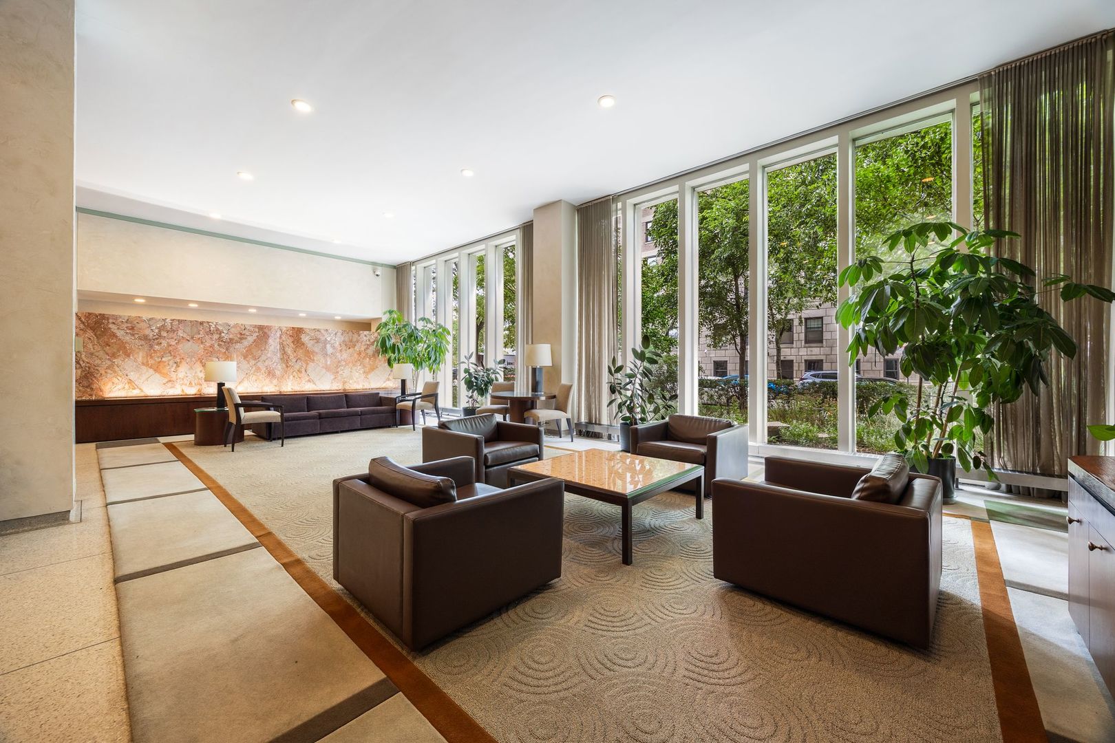 3550 N Lake Shore Drive Unit: 214