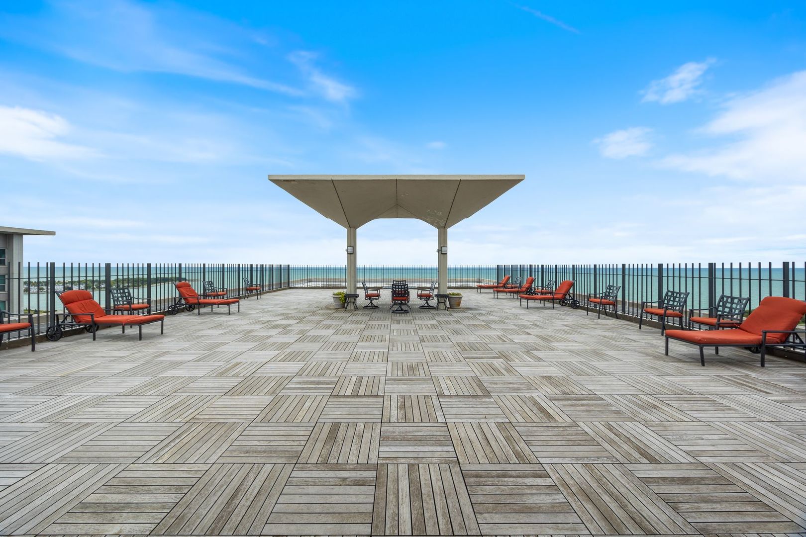 3550 N Lake Shore Drive Unit: 214