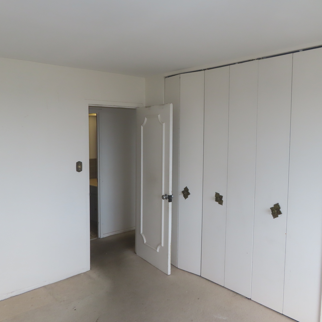 6833 N Kedzie Avenue Unit: 1516