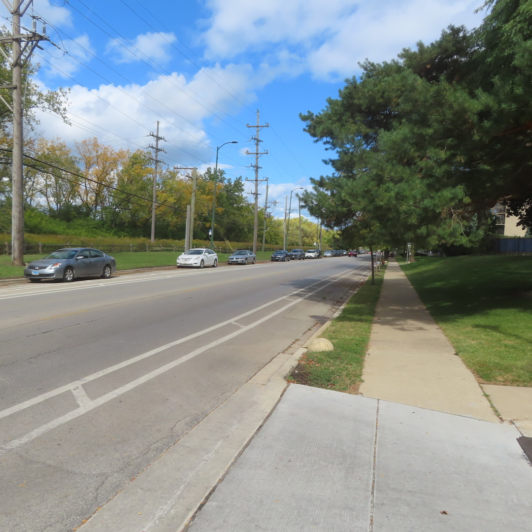 6833 N Kedzie Avenue Unit: 1516