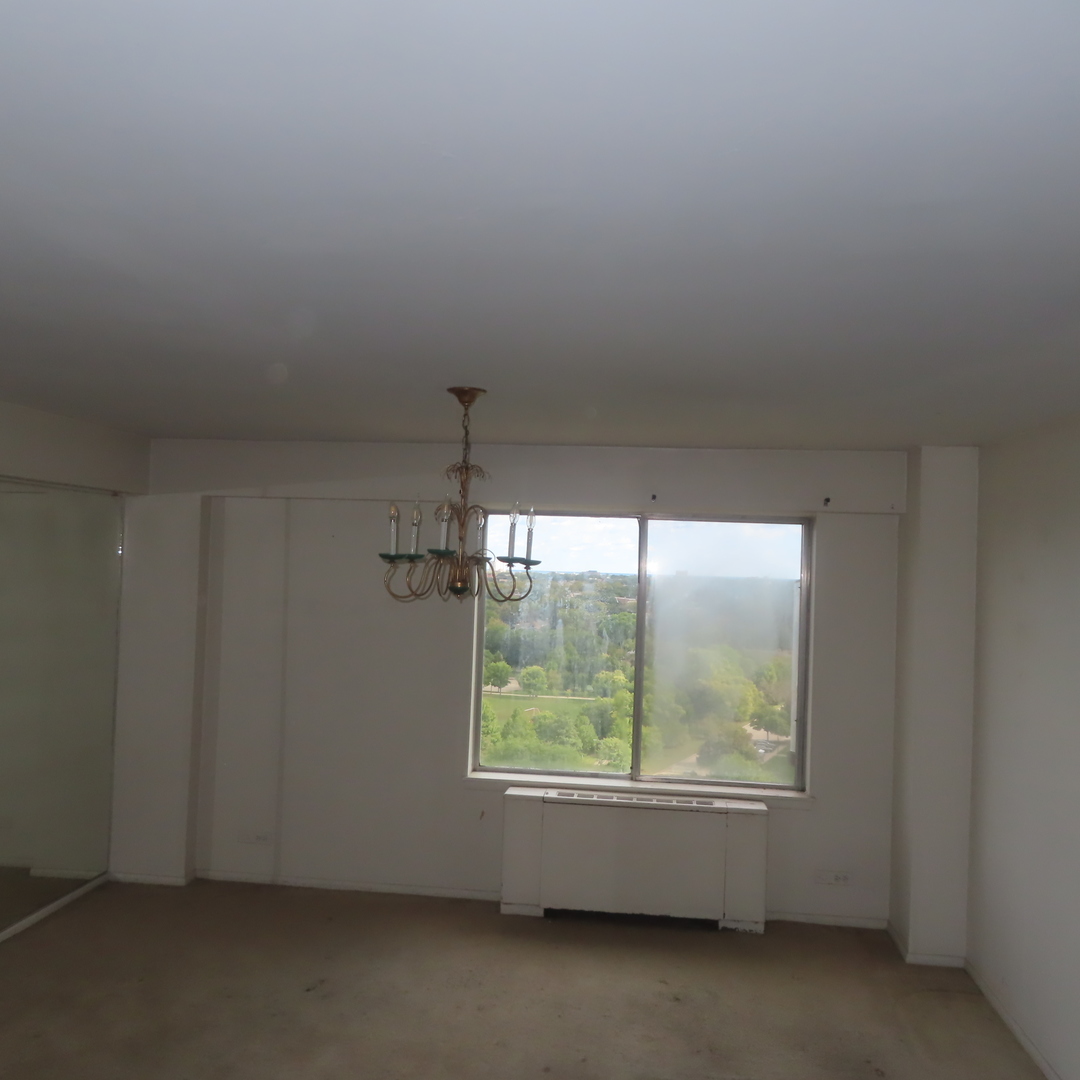 6833 N Kedzie Avenue Unit: 1516