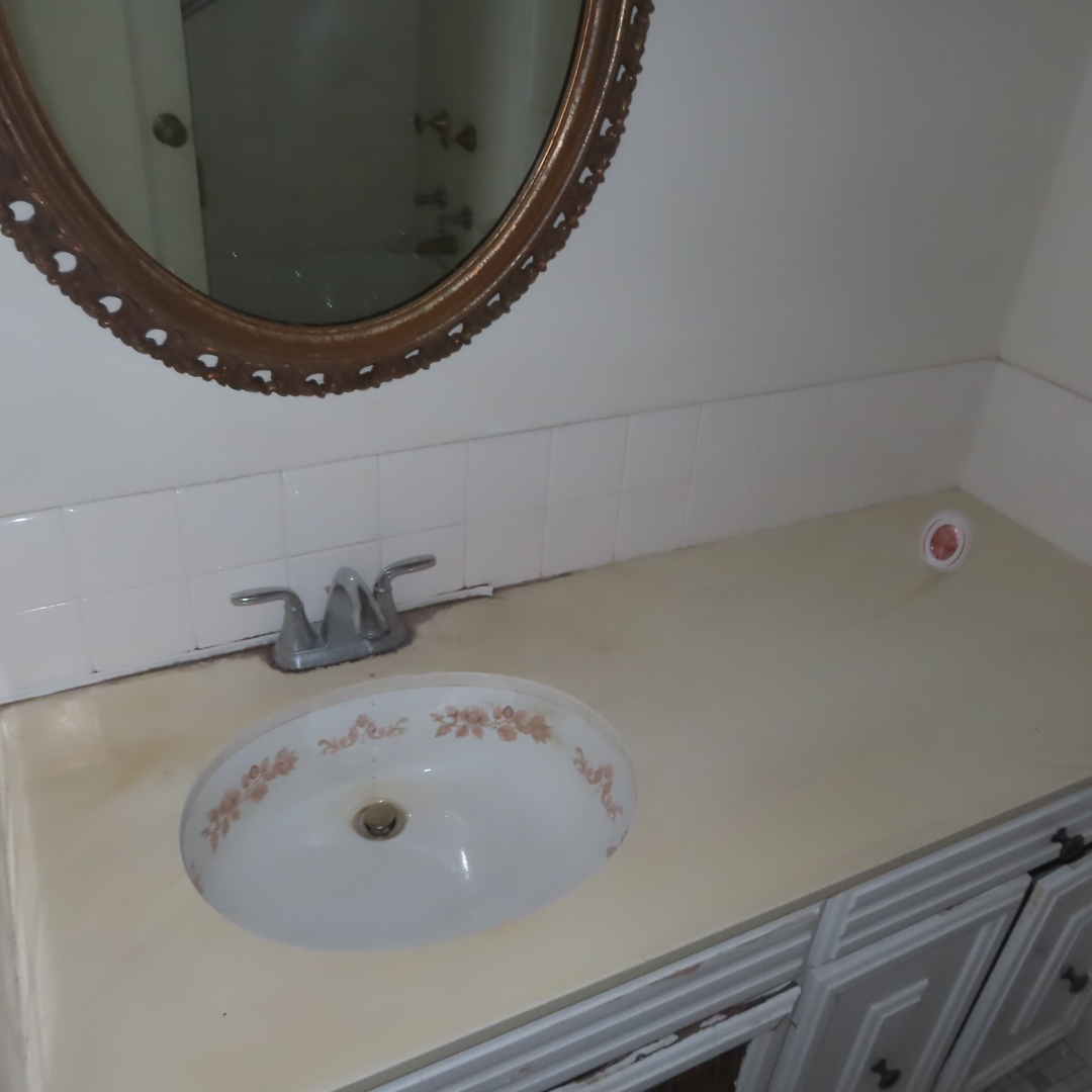 6833 N Kedzie Avenue Unit: 1516