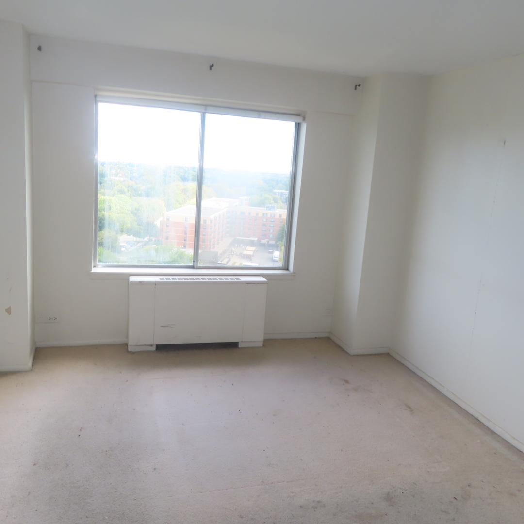 6833 N Kedzie Avenue Unit: 1516