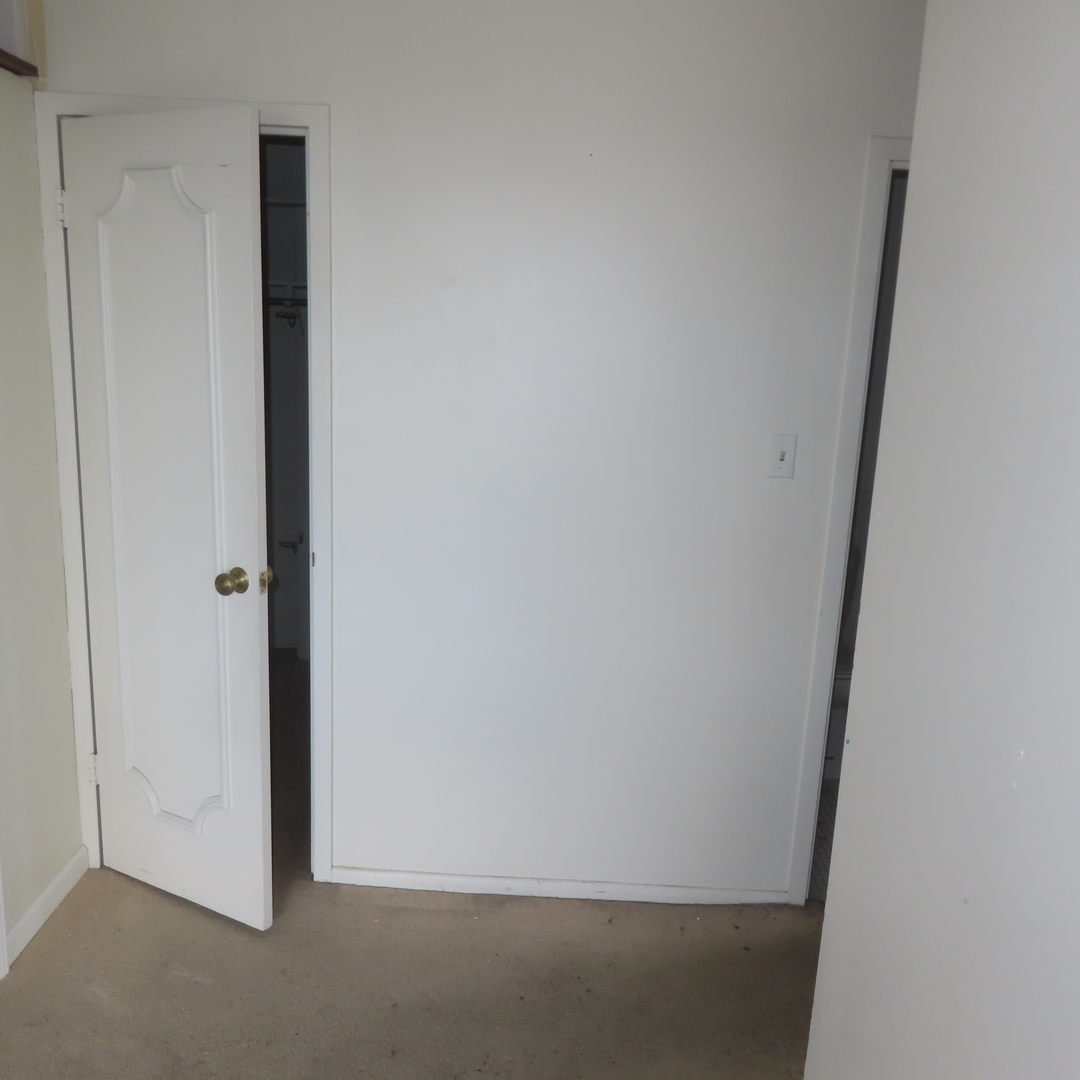 6833 N Kedzie Avenue Unit: 1516