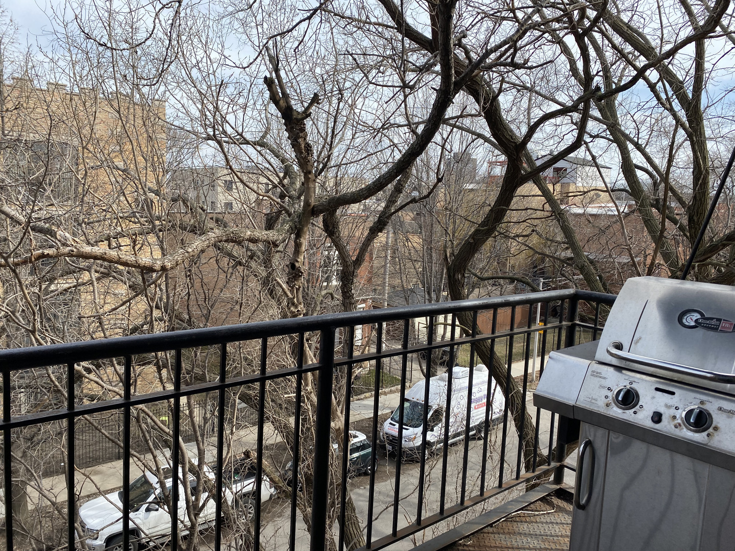 14 S Leavitt Street Unit: 3E