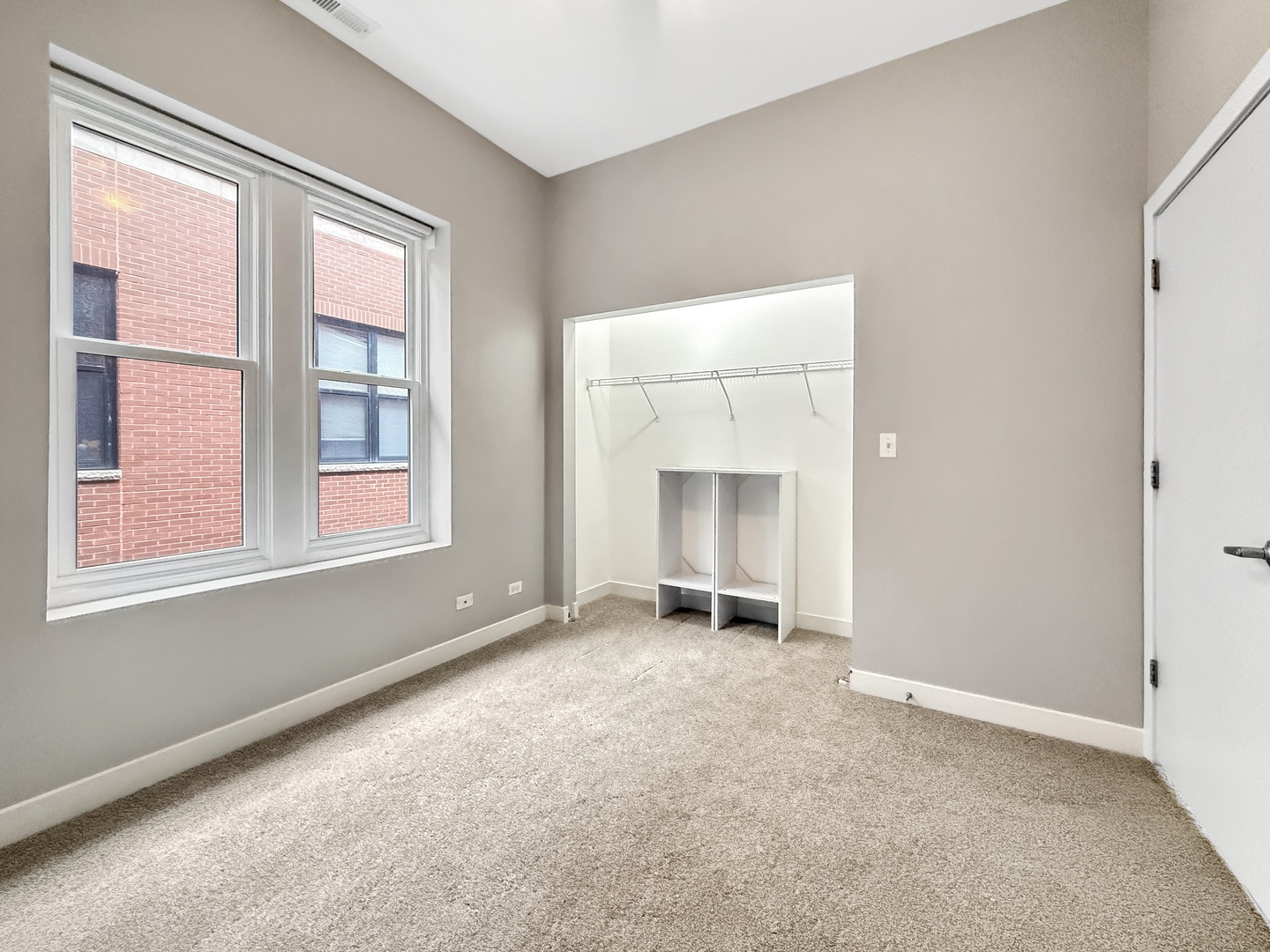 14 S Leavitt Street Unit: 3E