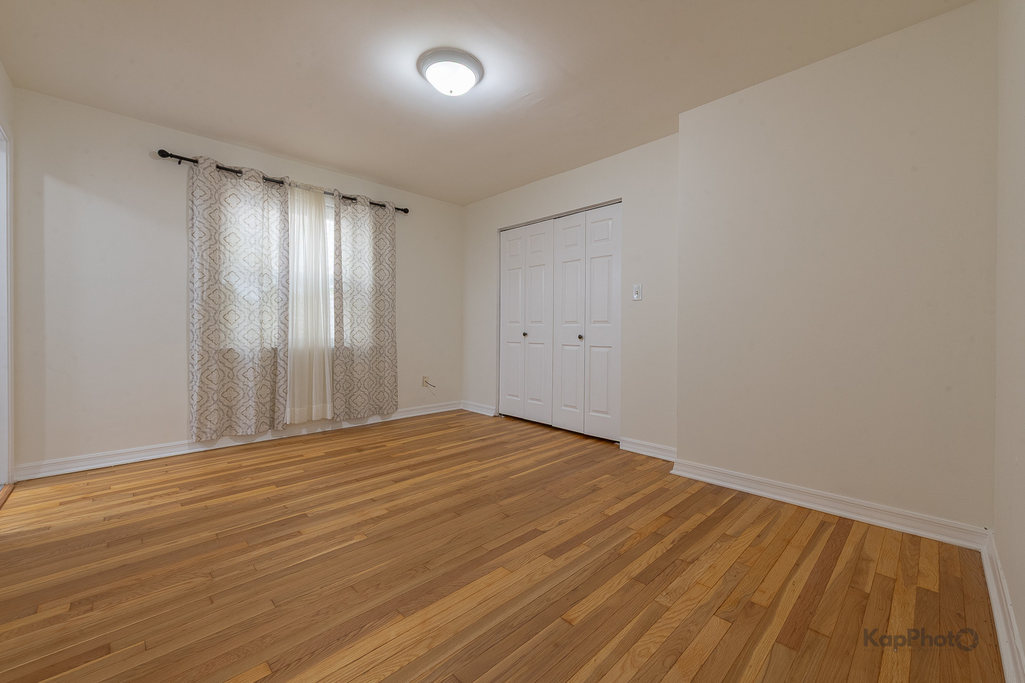 2041 W Jarvis Avenue Unit: 2E