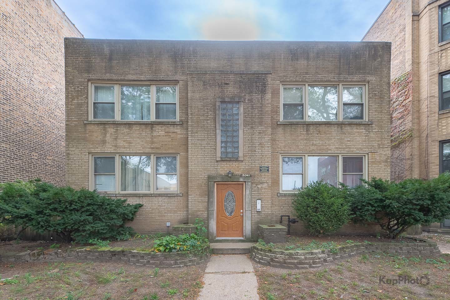2041 W Jarvis Avenue Unit: 2E
