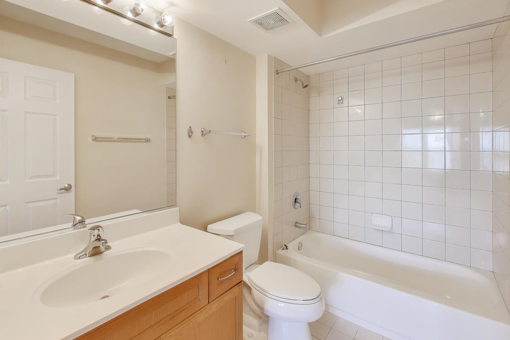 370 S WESTERN Avenue Unit: 505