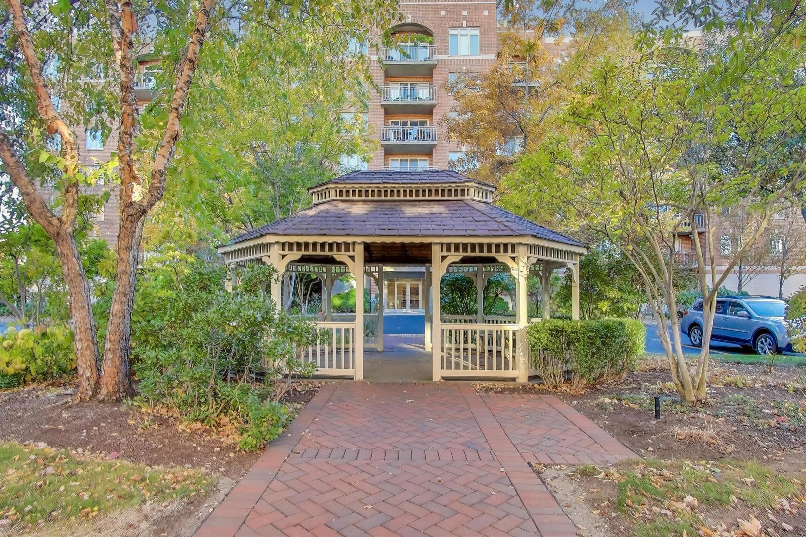 370 S WESTERN Avenue Unit: 505