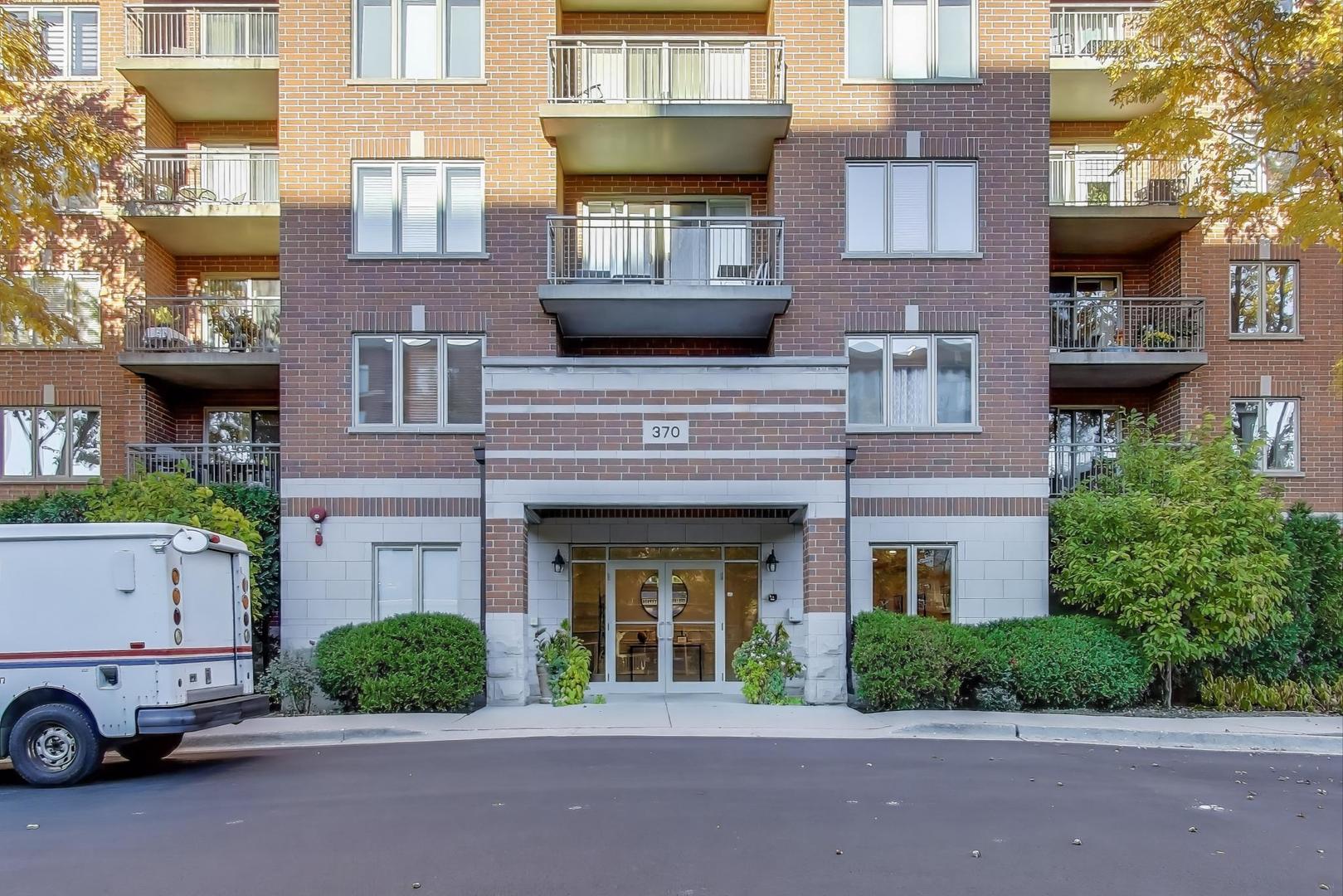 370 S WESTERN Avenue Unit: 505