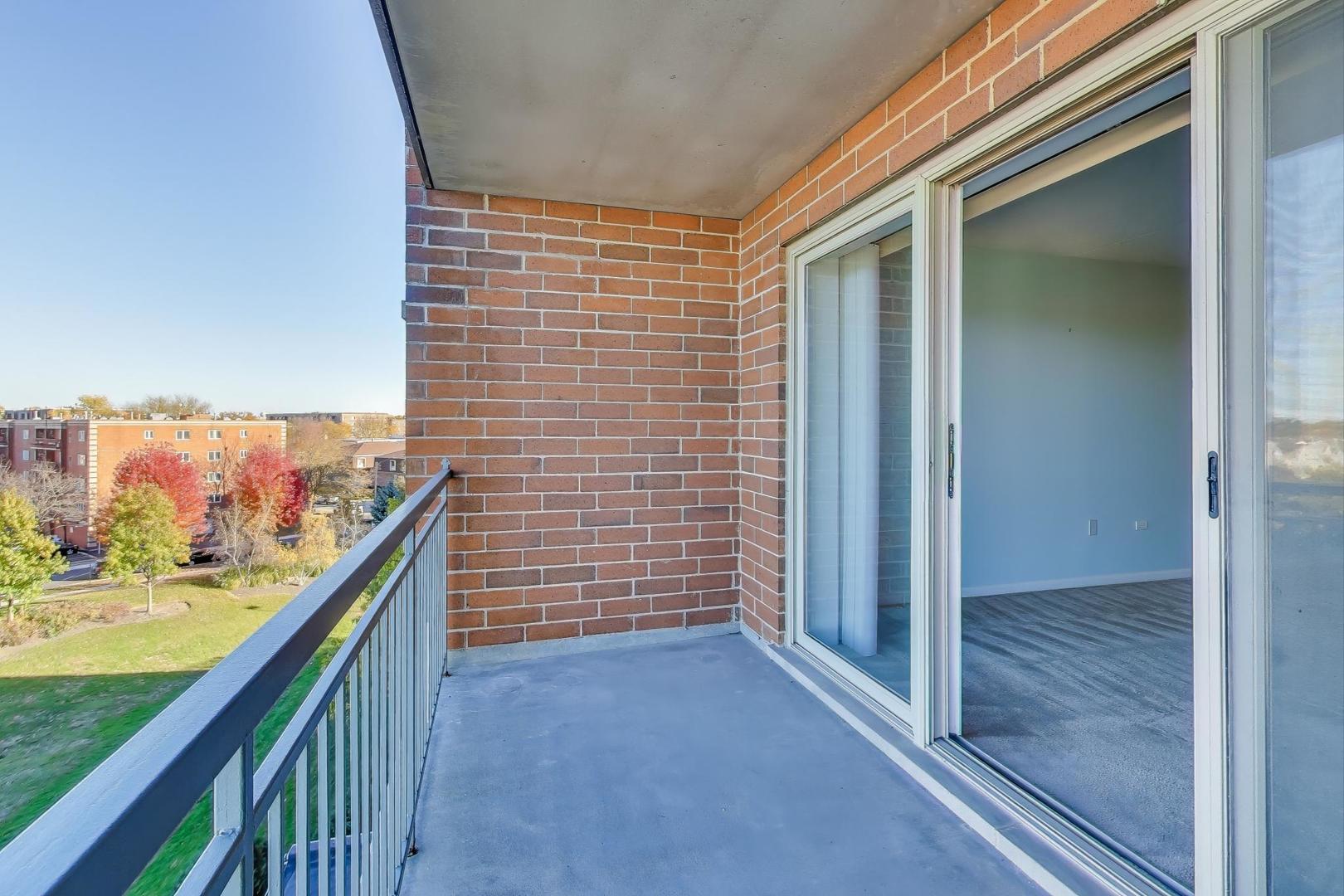 370 S WESTERN Avenue Unit: 505