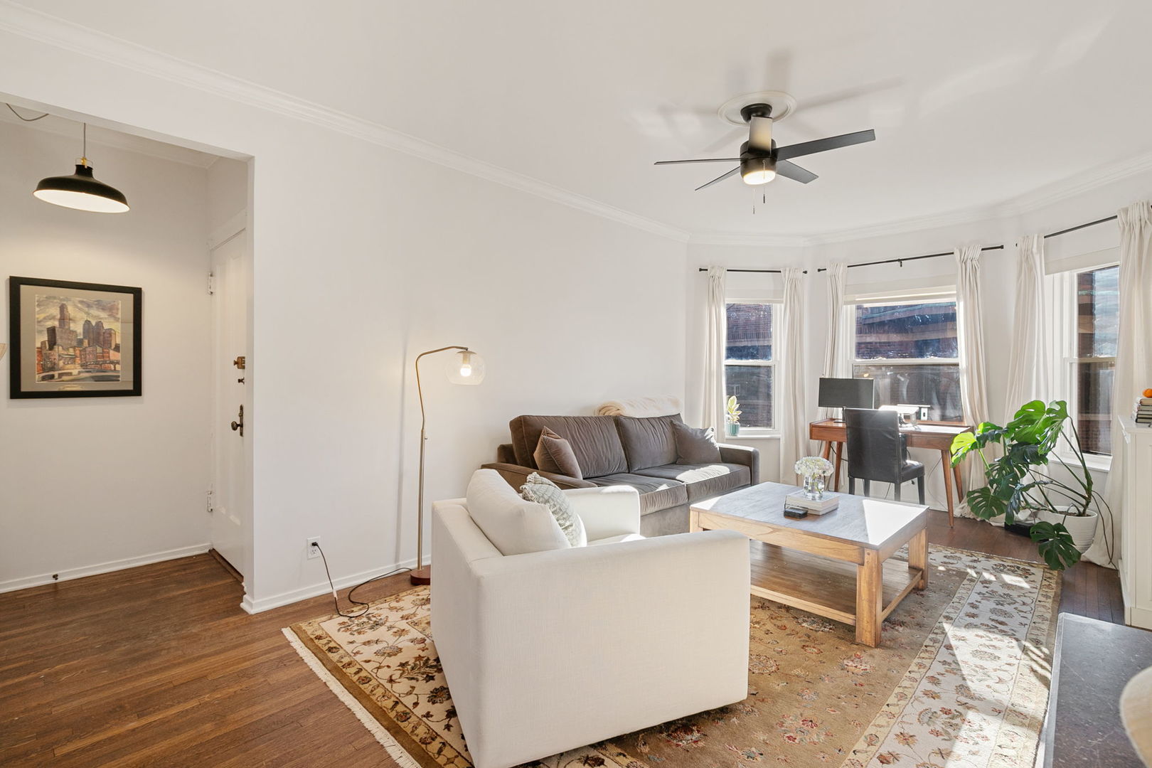 529 W Brompton Avenue Unit: 3N