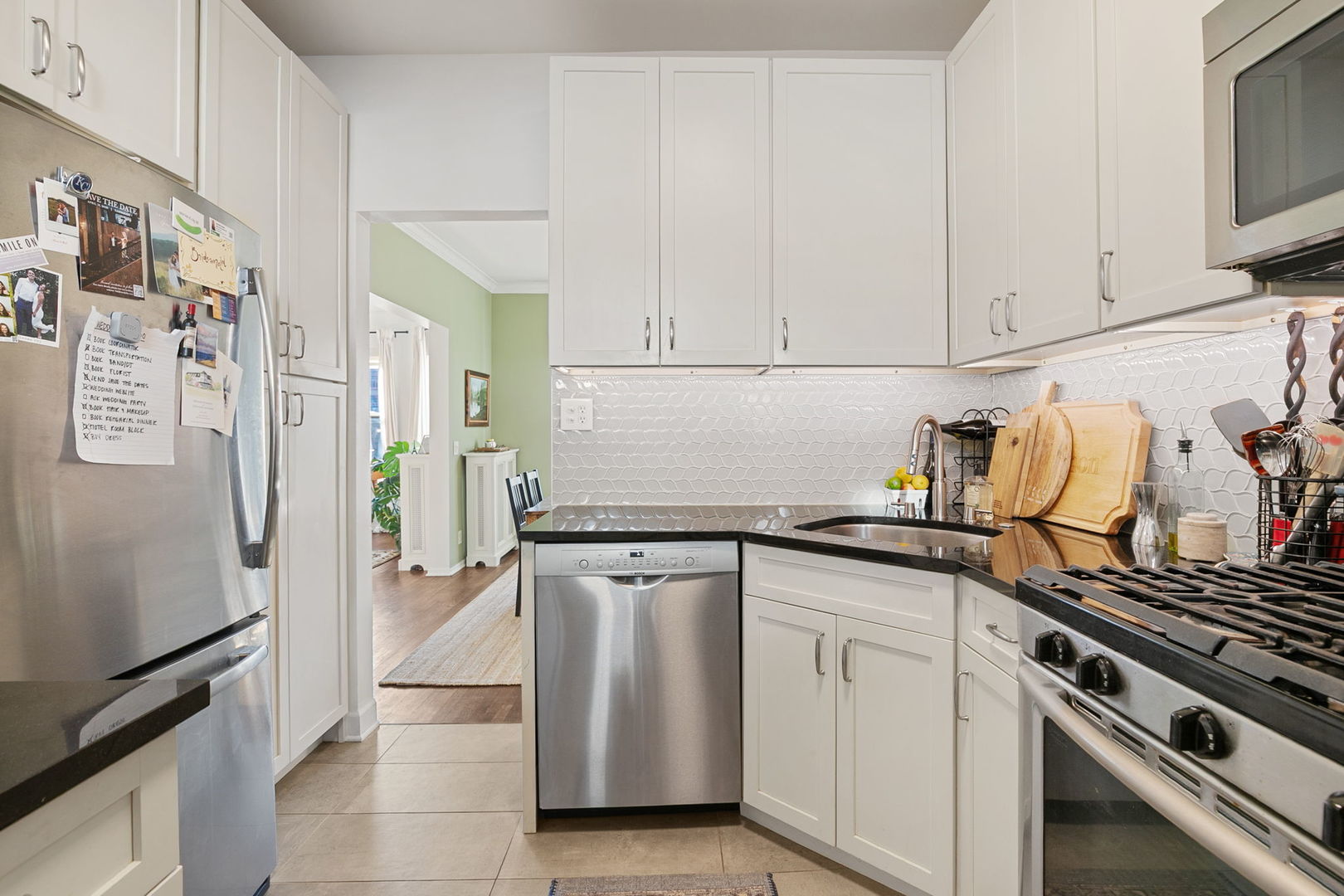 529 W Brompton Avenue Unit: 3N