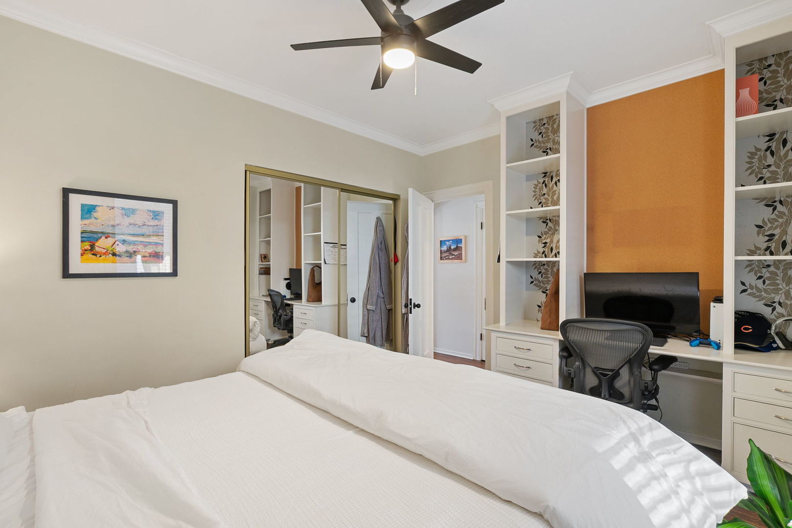 529 W Brompton Avenue Unit: 3N