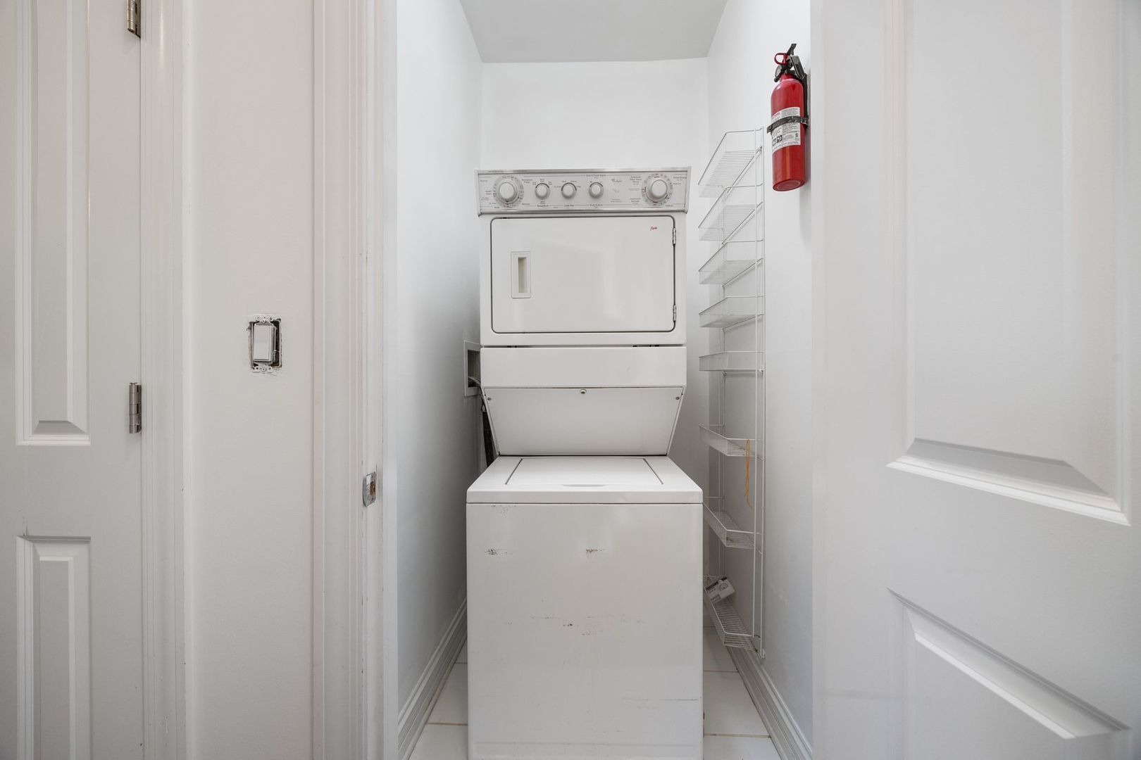 902 N HERMITAGE Avenue Unit: 3