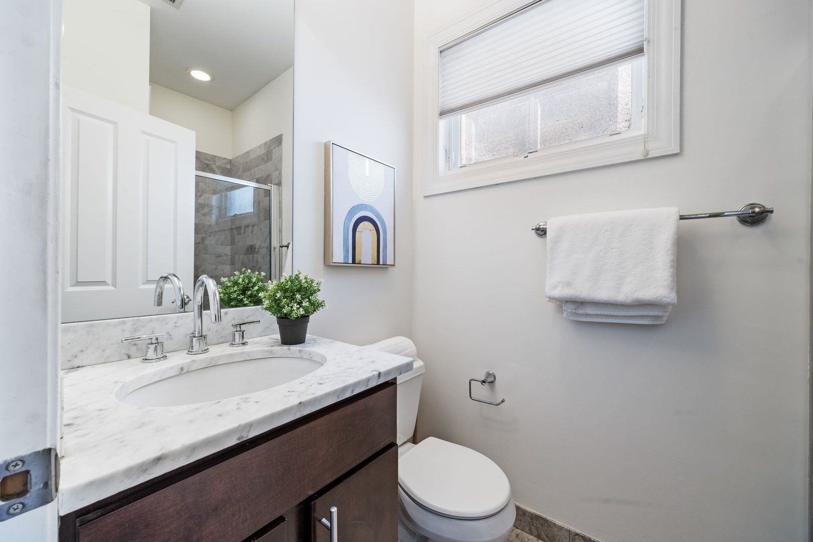 902 N HERMITAGE Avenue Unit: 3