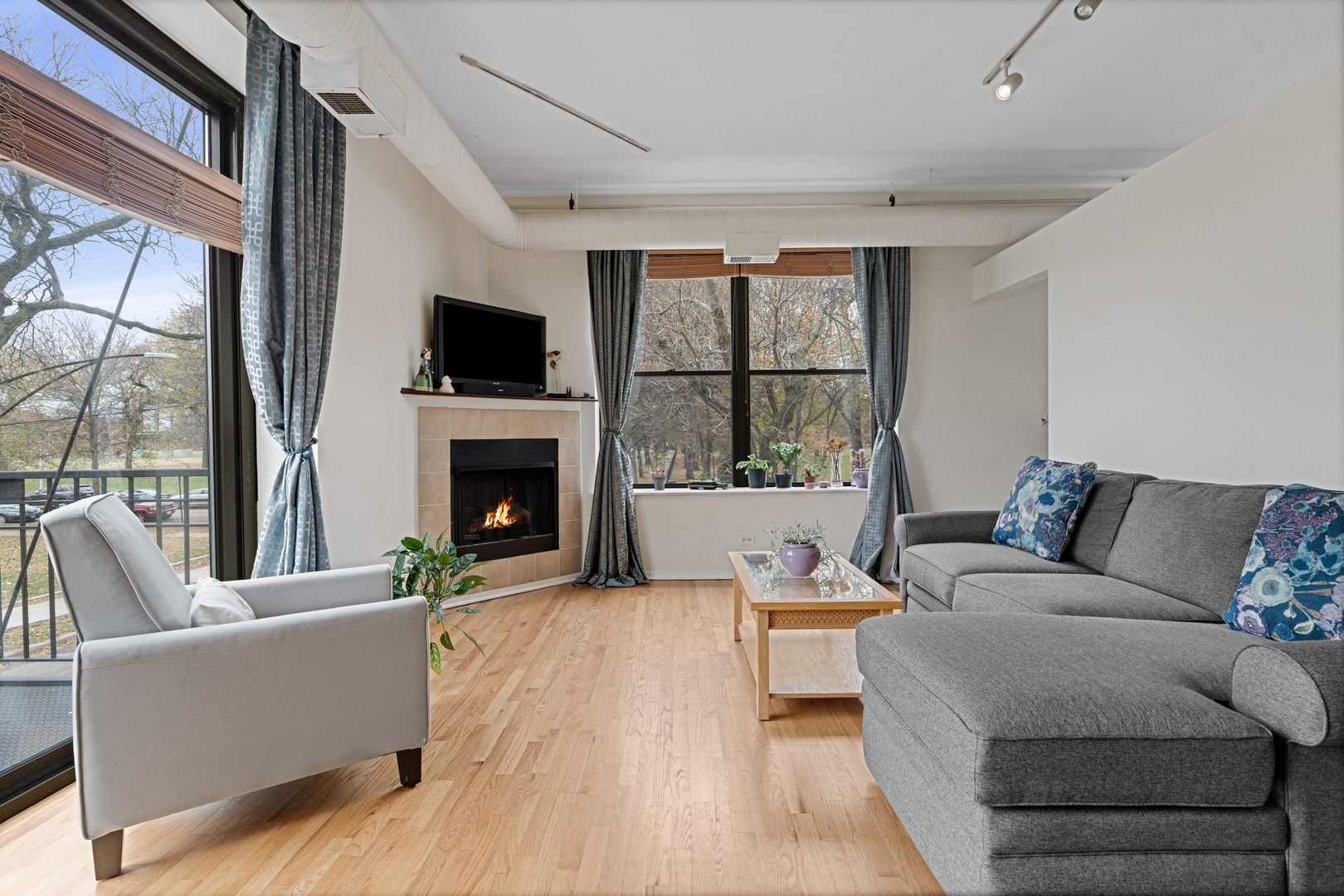 811 S Lytle Street Unit: 103