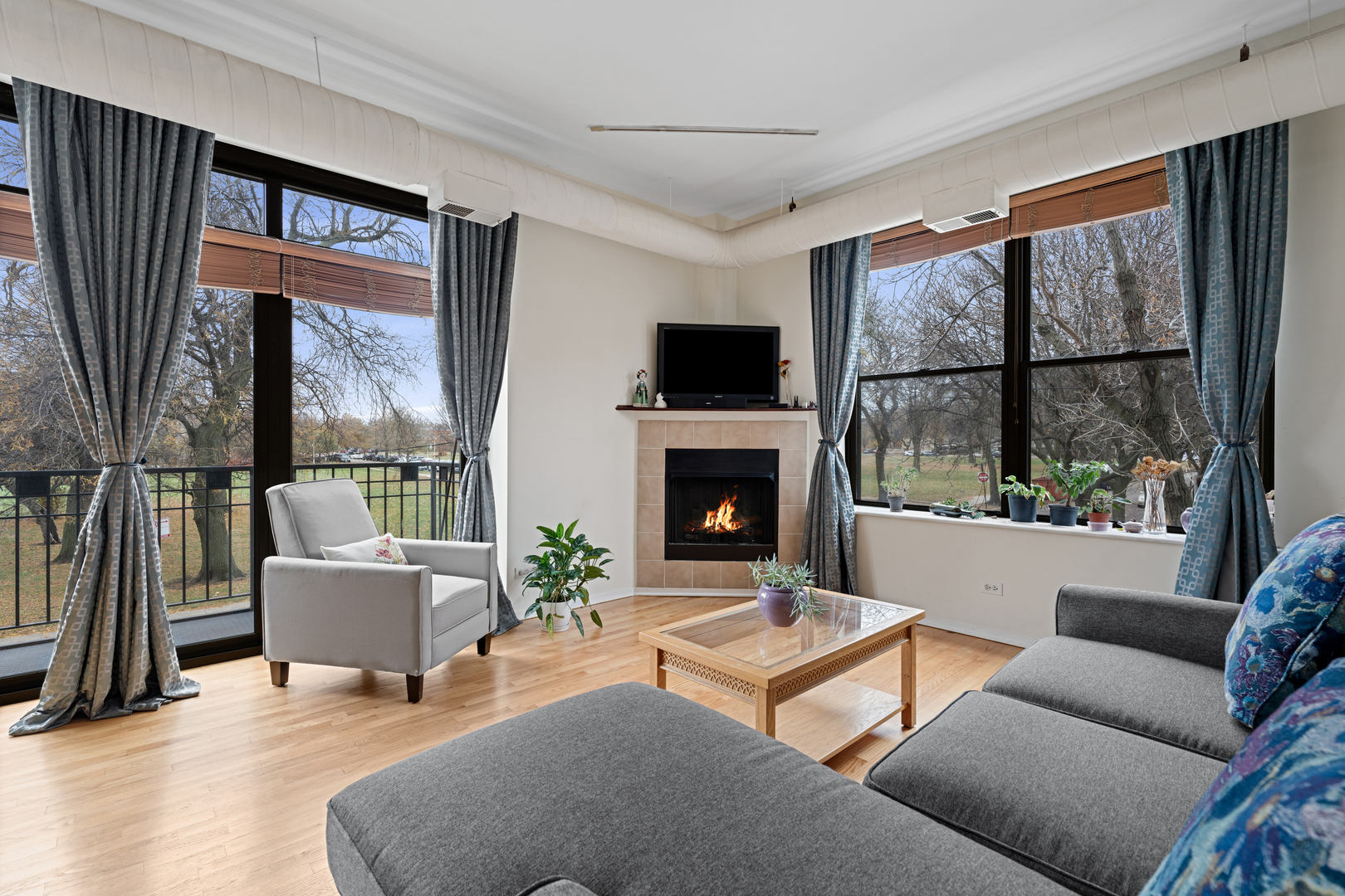 811 S Lytle Street Unit: 103