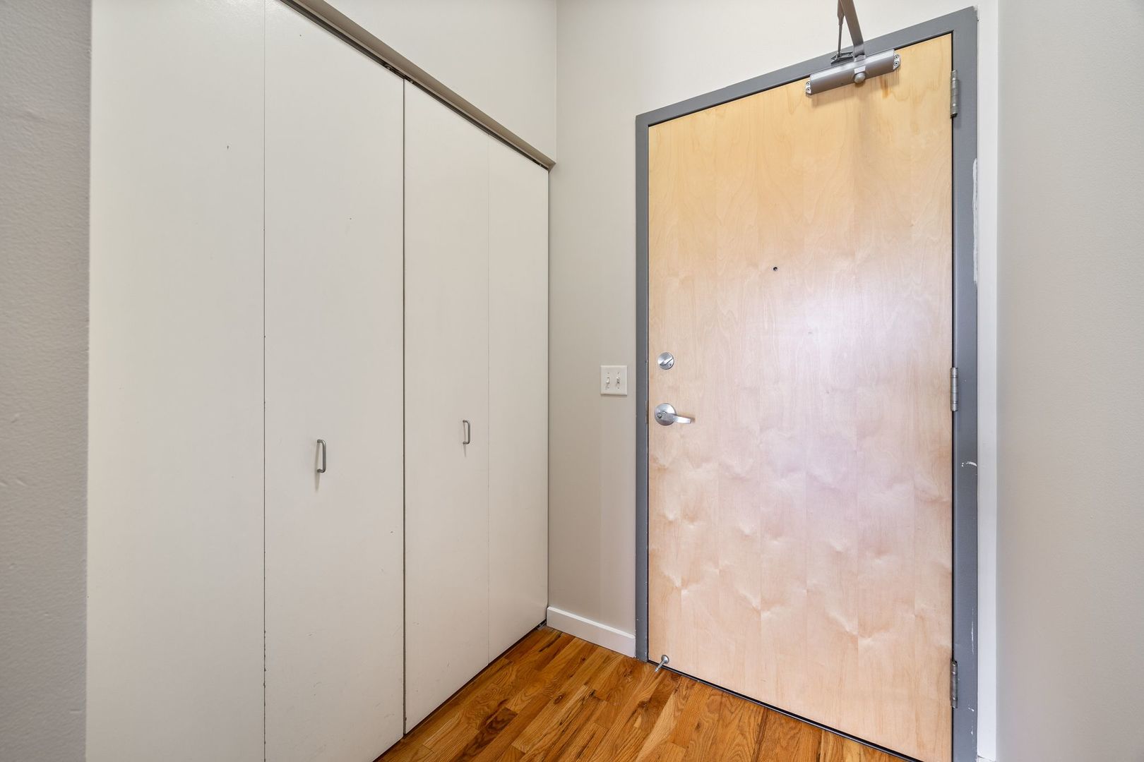 1620 S Michigan Avenue Unit: 619