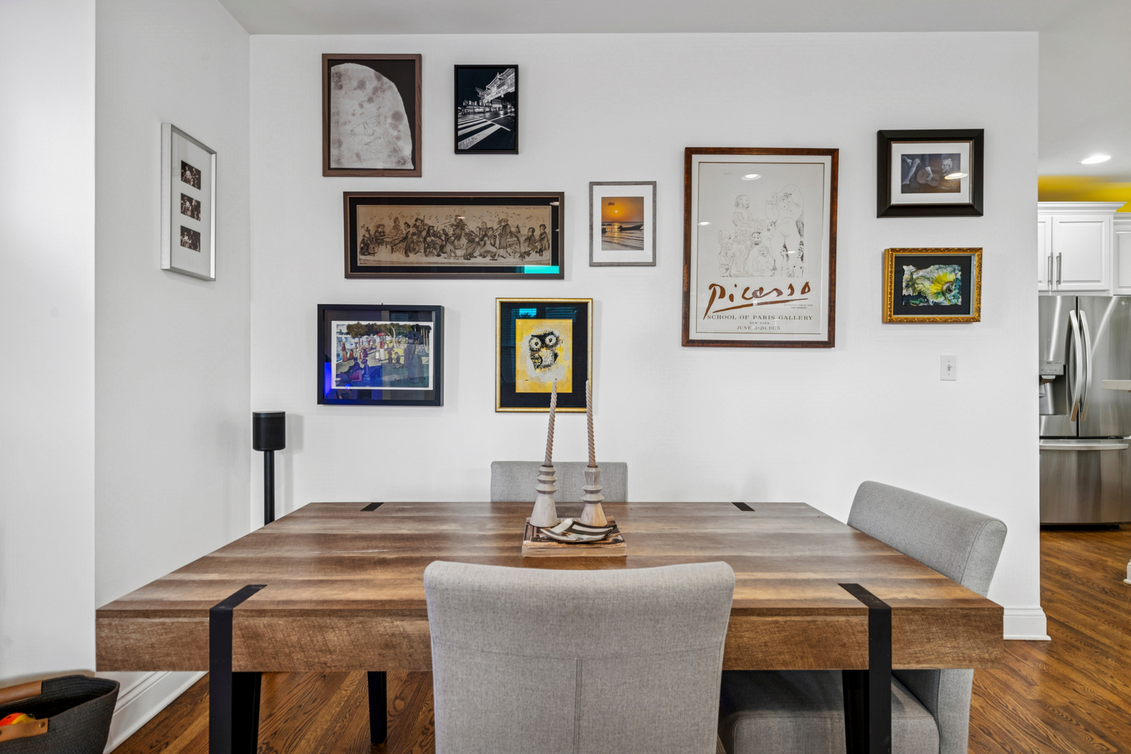 453 N May Street Unit: 2N