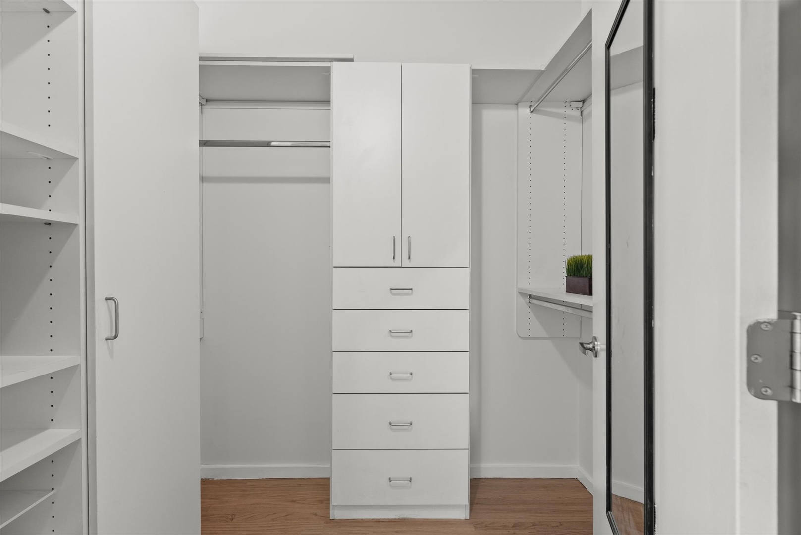 817 W Washington Boulevard Unit: 503