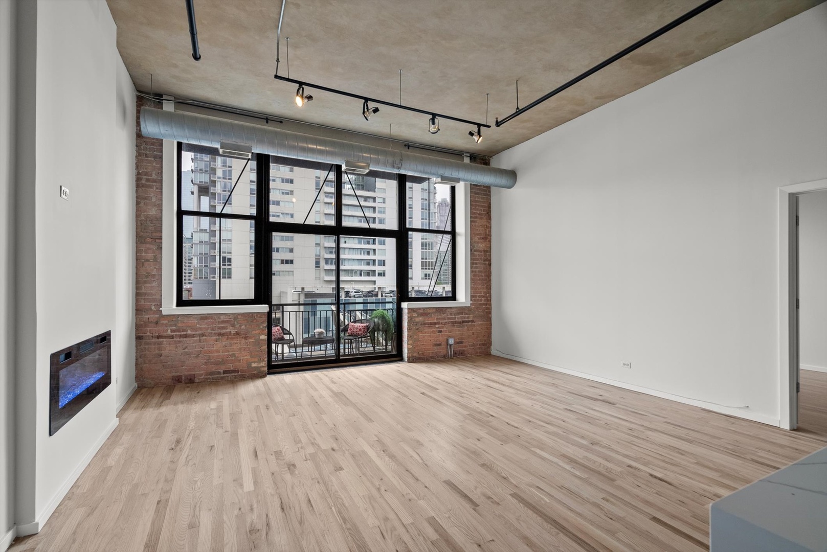 817 W Washington Boulevard Unit: 503