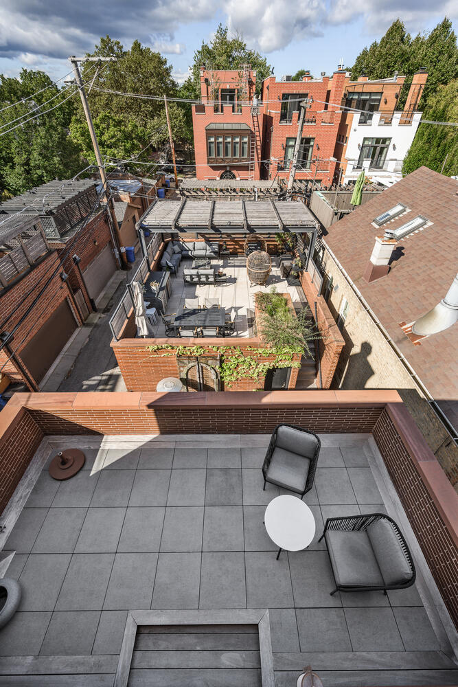 2214 N Magnolia Avenue