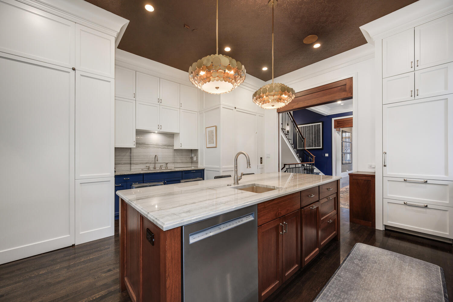 2214 N Magnolia Avenue