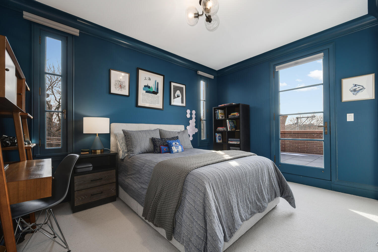 2214 N Magnolia Avenue