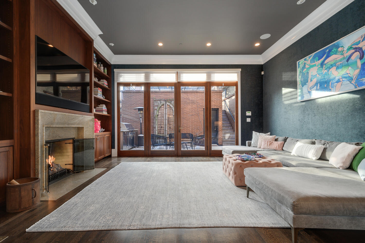 2214 N Magnolia Avenue