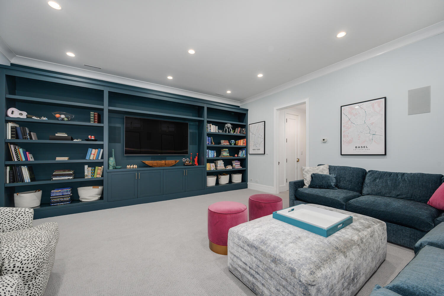 2214 N Magnolia Avenue