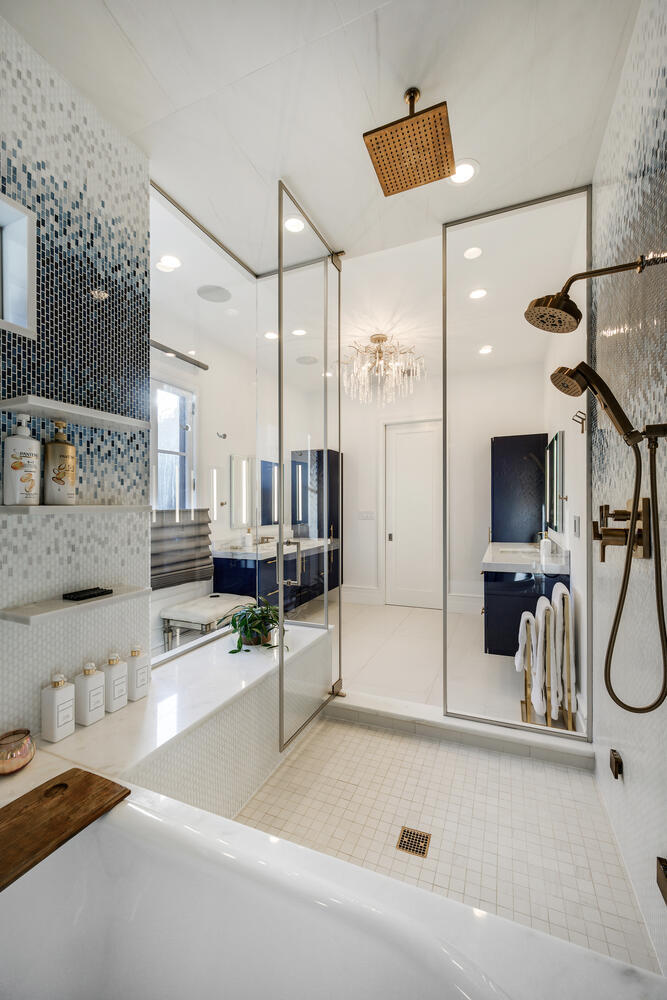 2214 N Magnolia Avenue