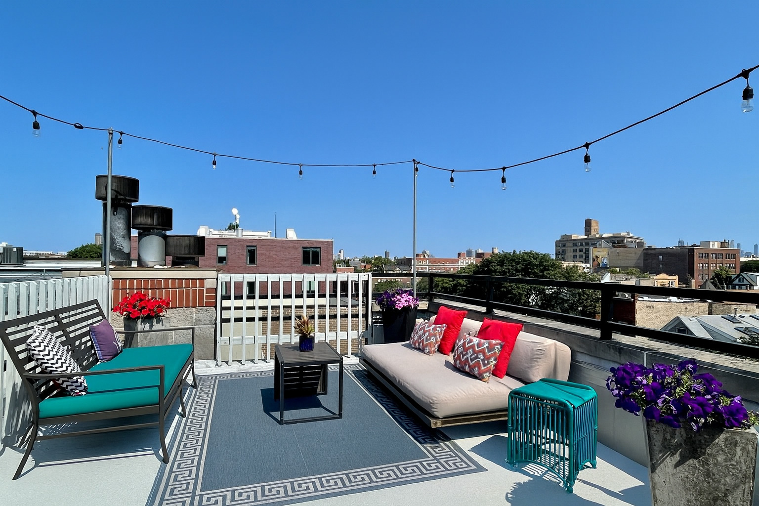 1728 W ROSCOE Avenue Unit: 3E