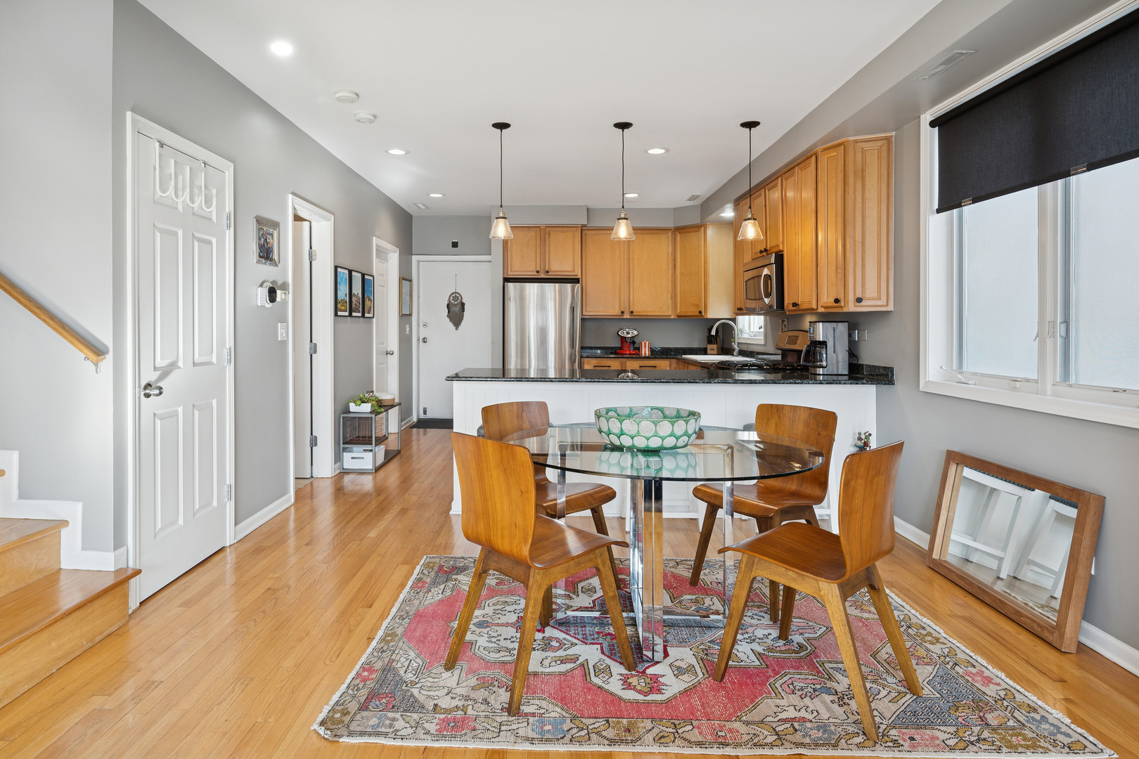 1728 W ROSCOE Avenue Unit: 3E