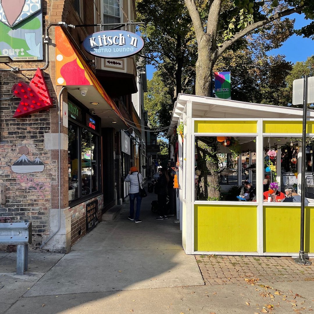 1728 W ROSCOE Avenue Unit: 3E