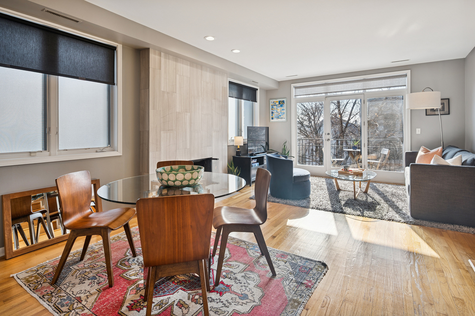 1728 W ROSCOE Avenue Unit: 3E