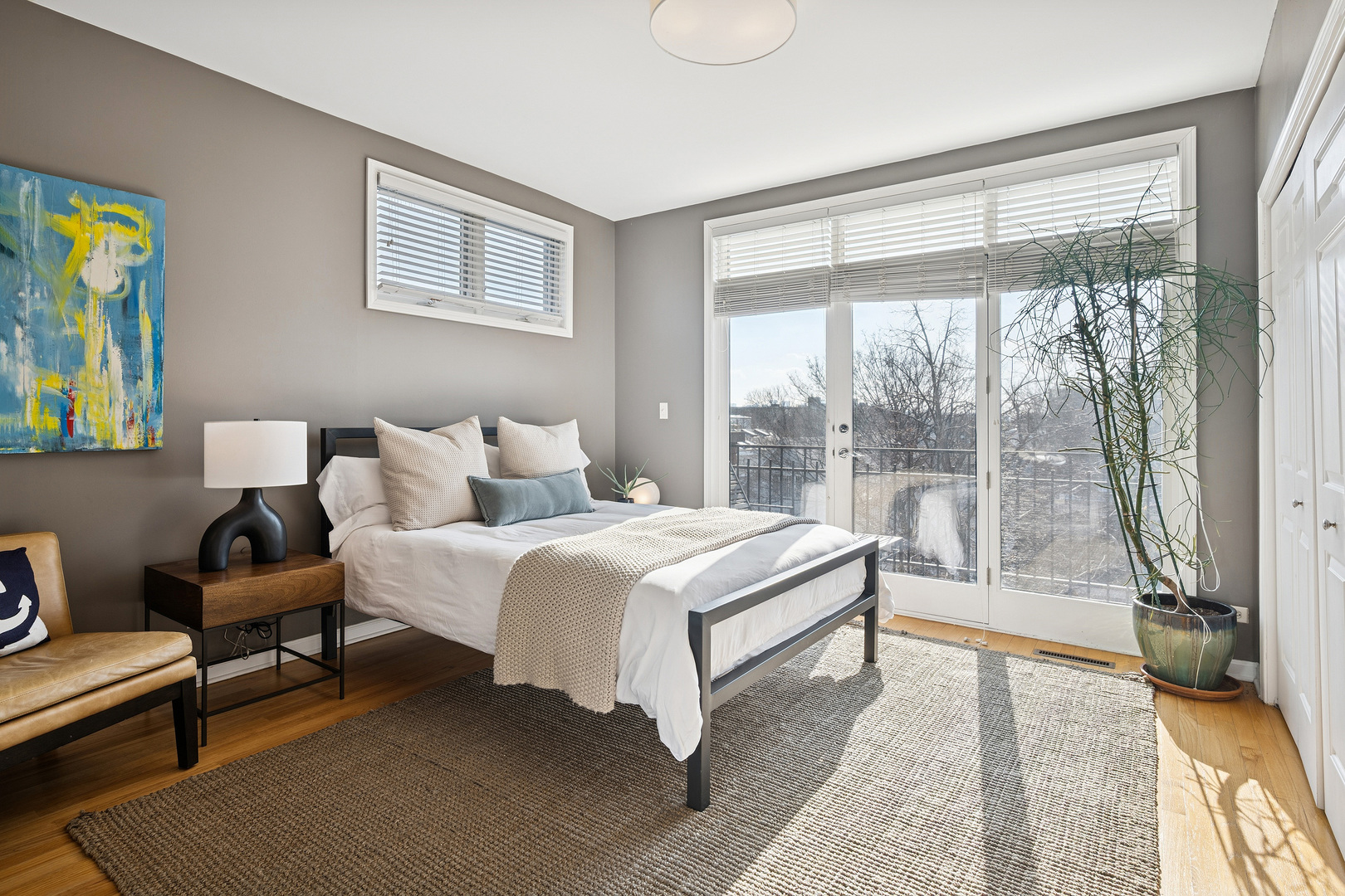 1728 W ROSCOE Avenue Unit: 3E