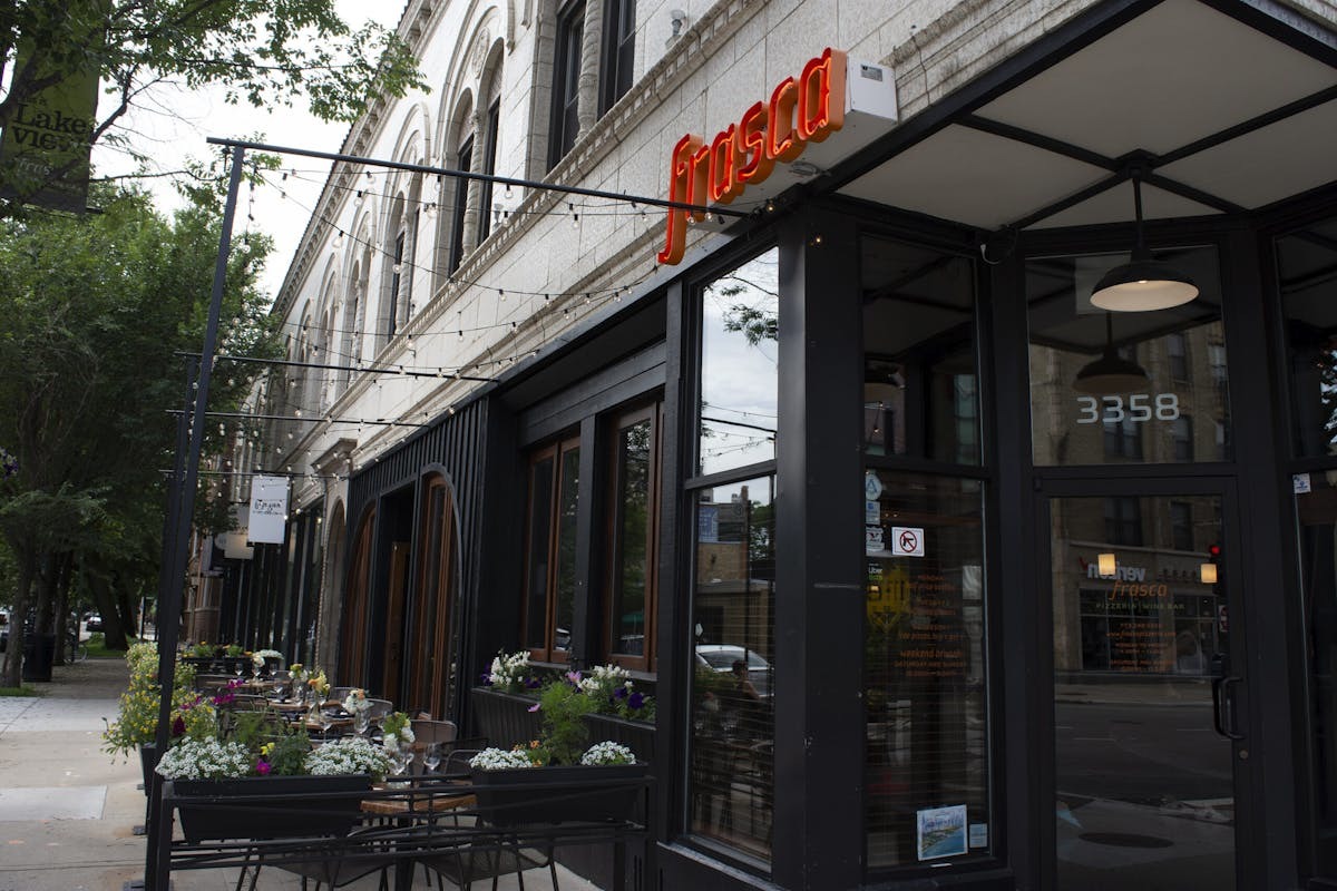 1728 W ROSCOE Avenue Unit: 3E