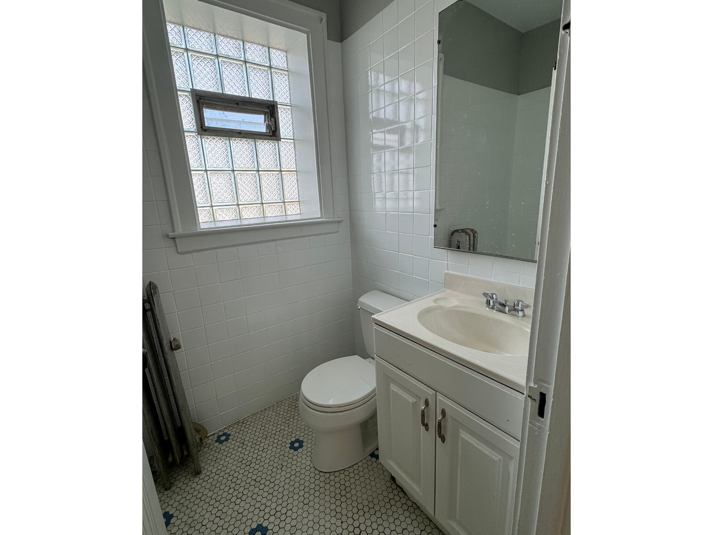 4414 N Lavergne Avenue Unit: 3