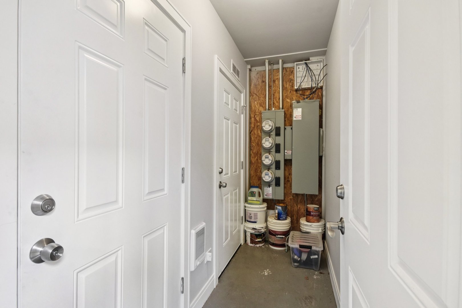 1631 S Carpenter Street Unit: 3