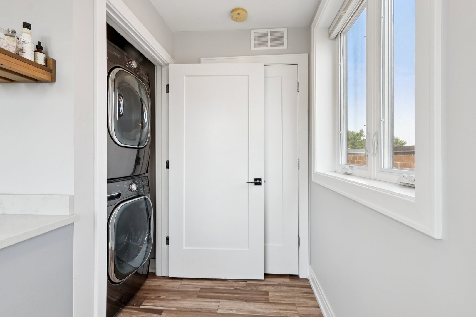 1631 S Carpenter Street Unit: 3