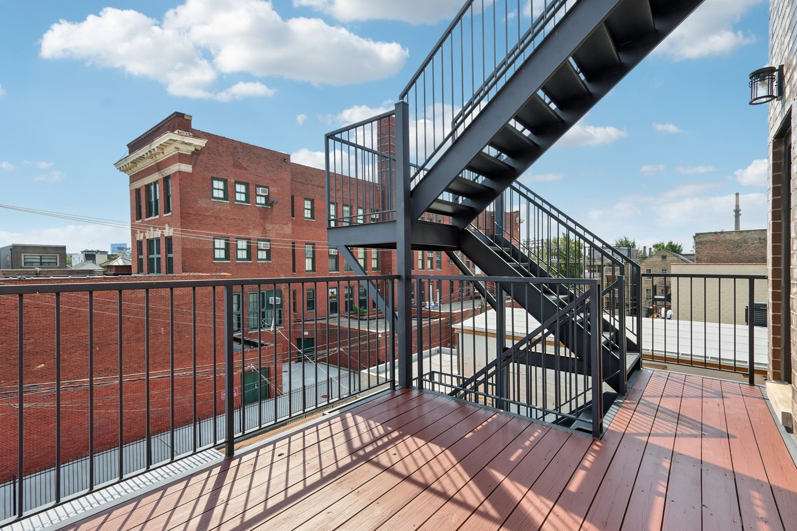 1631 S Carpenter Street Unit: 3